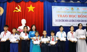 Chăm lo cho con em của người lao động bị ảnh hưởng bởi dịch COVID-19