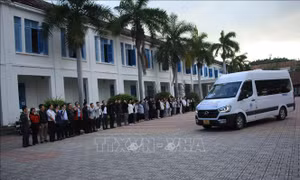 Những chuyến xe yêu thương đưa sinh viên về quê đón Tết