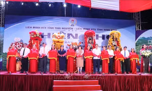 Khai mạc phiên chợ OCOP thúc đẩy phát triển kinh tế hợp tác