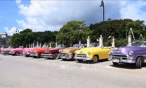Xe ô tô cổ - di sản văn hóa giữa lòng thủ đô Cuba