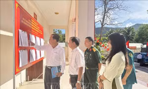 Đa dạng hóa các hình thức thông tin bầu cử tại các địa bàn biển, đảo