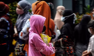 Indonesia kêu gọi người dân hạn chế hoạt động ngoài trời 