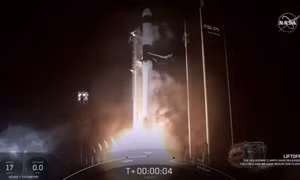 Space X đưa thêm nhiều 'hành khách đặc biệt' lên trạm không gian