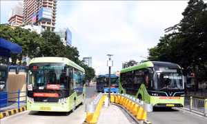 Khách đi xe buýt và metro dự kiến tăng cao dịp Quốc khánh 2/9
