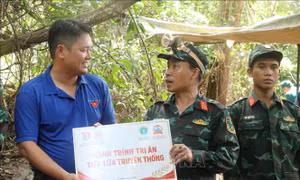 Theo bước chân những người đi tìm đồng đội