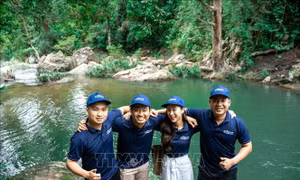 Giới trẻ Khánh Hòa làm du lịch bản địa