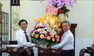 Thăm, chúc mừng nhân dịp Giáng sinh 2023 tại Vĩnh Long