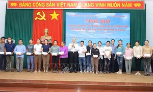 Hỗ trợ con ngư dân vươn lên trong học tập