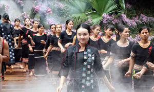 Phát triển công nghiệp văn hóa từ di sản của đồng bào dân tộc thiểu số