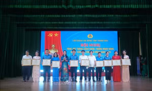 Chăm lo đời sống công nhân: Từ sân chơi thể thao đến các mô hình thiết thực