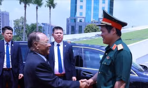 Chủ tịch Quốc hội Vương quốc Campuchia thăm Tập đoàn Viettel