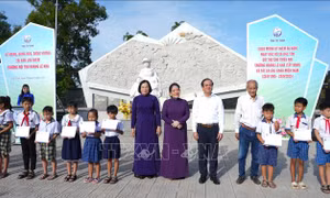 Khơi dậy truyền thống hiếu học, xây dựng quê hương giàu mạnh