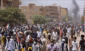 Sudan: Lực lượng an ninh sử dụng hơi cay để giải tán người biểu tình