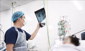 Một phụ nữ hôn mê sau phẫu thuật hút mỡ