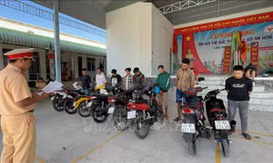Bắt nhóm thanh, thiếu niên tụ tập, cổ vũ đua xe trên Quốc lộ 91