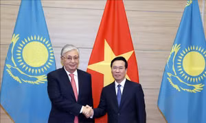 Tổng thống Kazakhstan kết thúc tốt đẹp chuyến thăm chính thức Việt Nam