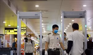 Người có vé muốn đến sân bay để đi nước ngoài cần đáp ứng thủ tục gì?