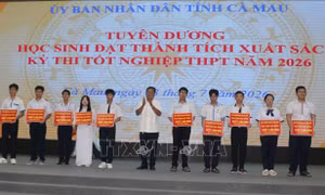 Nuôi dưỡng khát vọng, tinh thần cống hiến trong lứa tuổi học sinh