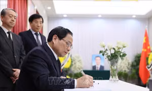 Lãnh đạo Đảng, Nhà nước viếng, ghi sổ tang chia buồn nguyên Thủ tướng Trung Quốc Lý Khắc Cường từ trần
