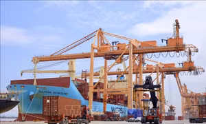 Doanh nghiệp các khu công nghiệp dồn lực, nhanh chóng phục hồi sản xuất sau bão