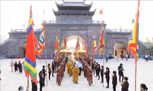 Tái hiện sống động những giá trị của Lễ hội Hoa Lư