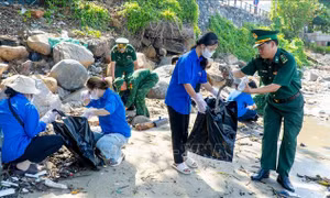 Chiến dịch Thanh niên tình nguyện hè và ngày hội 'Nghĩa tình biên giới, biển đảo'