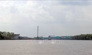 Nhiều khó khăn cần tháo gỡ để huyện ven biển của tỉnh Cà Mau về đích nông thôn mới