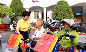 'Tết Nhân ái' Xuân Bính Ngọ: Phấn đấu hỗ trợ 1,5 triệu phần quà
