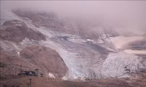Nối lại hoạt động tìm kiếm cứu nạn sau vụ lở tuyết trên dãy Alps của Italy