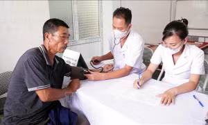 Kiểm điểm các địa phương chưa thực hiện khám, chữa bệnh miễn phí cho người dân