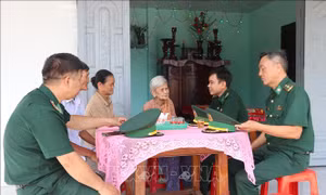 Các địa phương tổ chức nhiều hoạt động chăm lo gia đình chính sách