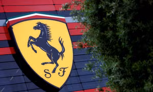 Siêu xe Ferrari được bán với giá 51,7 triệu USD