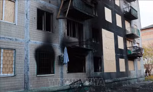 Thủ tướng Anh kêu gọi duy trì trọng tâm hỗ trợ Ukraine