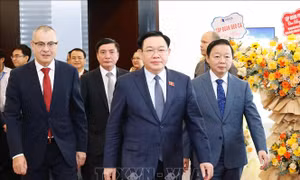 Chủ tịch Quốc hội dự Hội nghị công bố quy hoạch và xúc tiến đầu tư tỉnh Phú Yên 