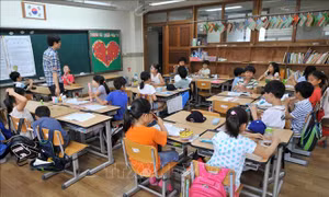 Hàn Quốc hỗ trợ học tập cho trẻ em thuộc gia đình đa văn hóa thu nhập thấp