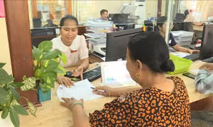 Chính quyền ở 'siêu đô thị' - một năm nhìn lại: Bài 1 - Triển khai mô hình đậm tính nhân văn ở cơ sở 