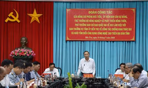 Bộ Nông nghiệp và Phát triển nông thôn đề nghị Bến Tre quản lý chặt đội tàu cá 