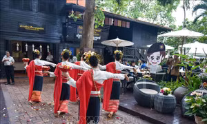 Tạo sinh kế cho những người hoàn lương ở Thái Lan