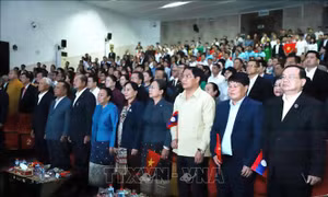 Sắt son tình nghĩa Việt - Lào