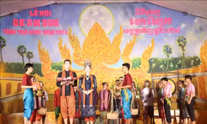 Đặc sắc đêm lễ hội Ok Om Bok của đồng bào Khmer Trà Vinh