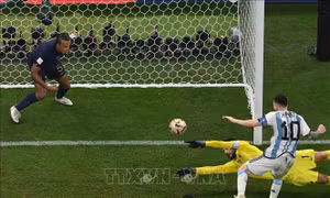 WORLD CUP 2022: Báo Pháp khiếu nại về bàn thắng thứ 3 của Argentina
