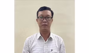 Bắt tạm giam Phó Chánh văn phòng Sở NN&PTNT TP Hồ Chí Minh
