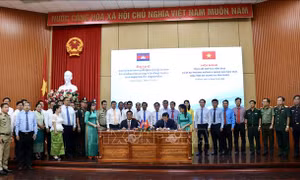 Thúc đẩy hợp tác toàn diện giữa tỉnh An Giang và tỉnh Takeo (Campuchia)