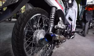 Xử lý xe máy đi vào cao tốc, phát hiện xe bị đánh cắp