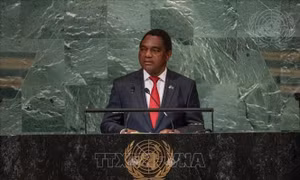 Tổng thống Zambia tái đắc cử