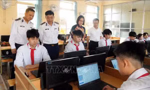 Giáo dục tình yêu đất nước qua cuộc thi 'Em yêu biển, đảo quê hương'