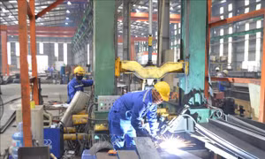 Hà Nội: Doanh nghiệp công bố mức thưởng Tết cao nhất bằng nửa năm ngoái