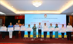 Chung tay chăm lo cho người nghèo và thực hiện công tác hậu phương quân đội