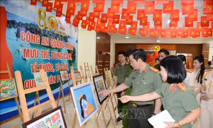 Công an Quảng Ninh hướng về 50 năm thống nhất đất nước