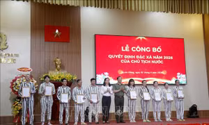 Mở rộng cánh cửa hoàn lương